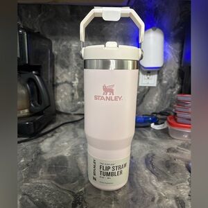 BNWT Stanley Iceflow Tumbler 30oz
